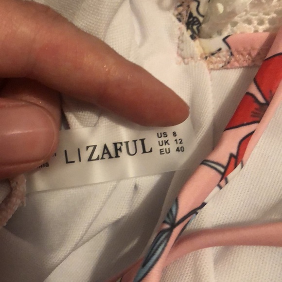 One piece swimsuit - Picture 4 of 4